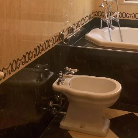 Halex Room&food Guest house 4*